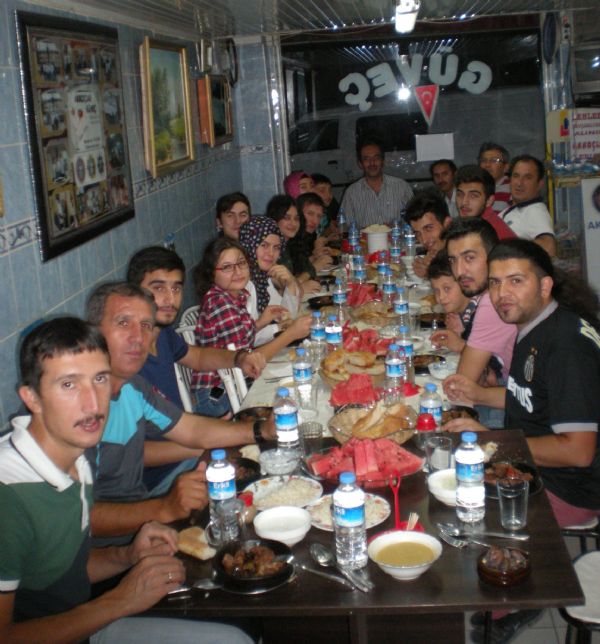 Sahneden Sofraya
